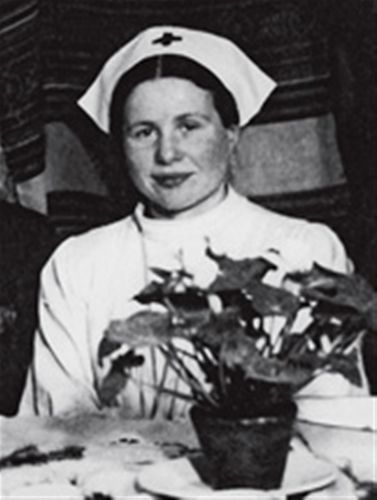 www.irenasendler.org/wp-content/uploads/2014/10/IrenaSendler-nurses-uniform-2.jpg